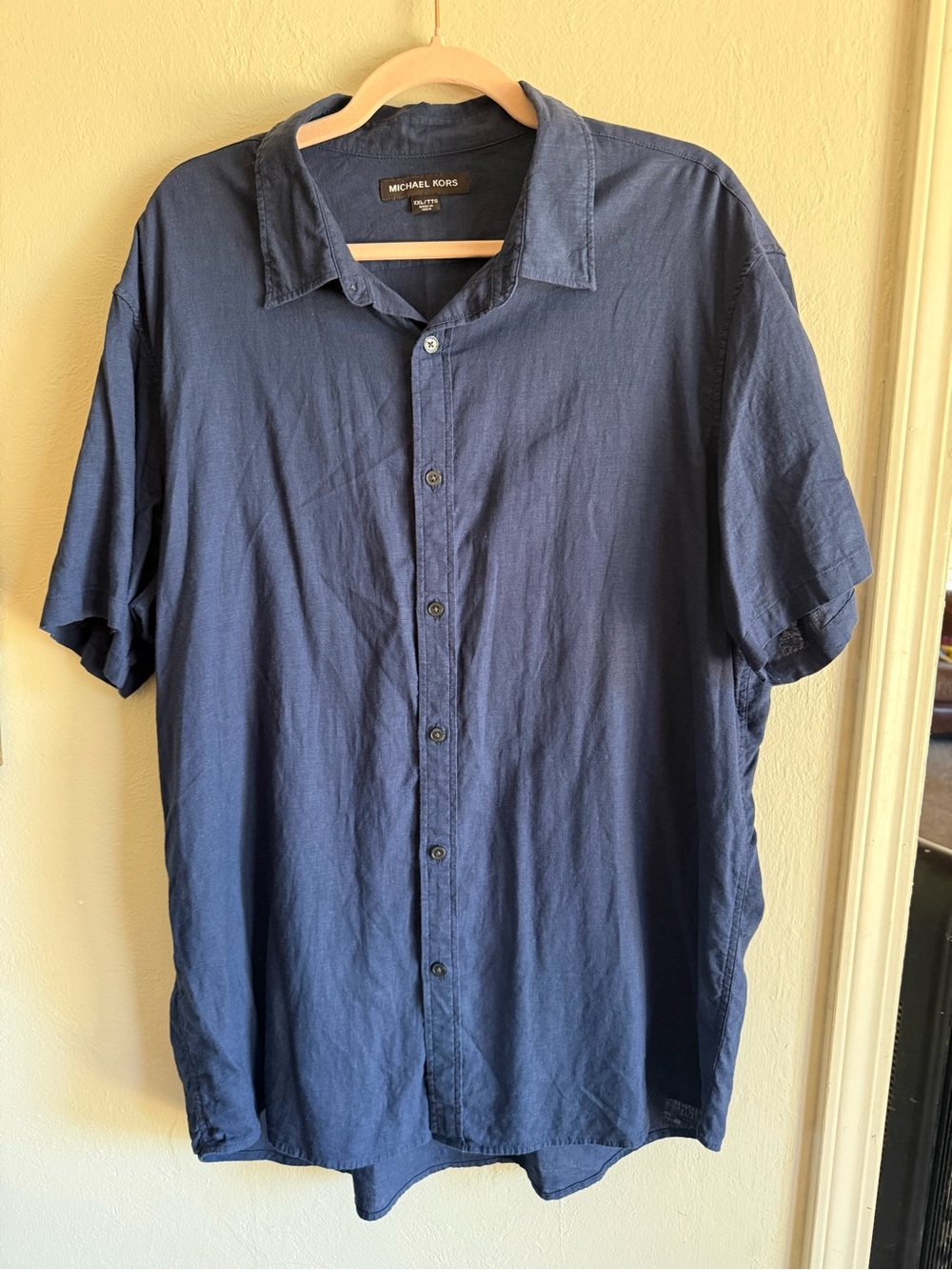Michael Kors Men’s Dark Navy Short-Sleeve Button-Down Shirt